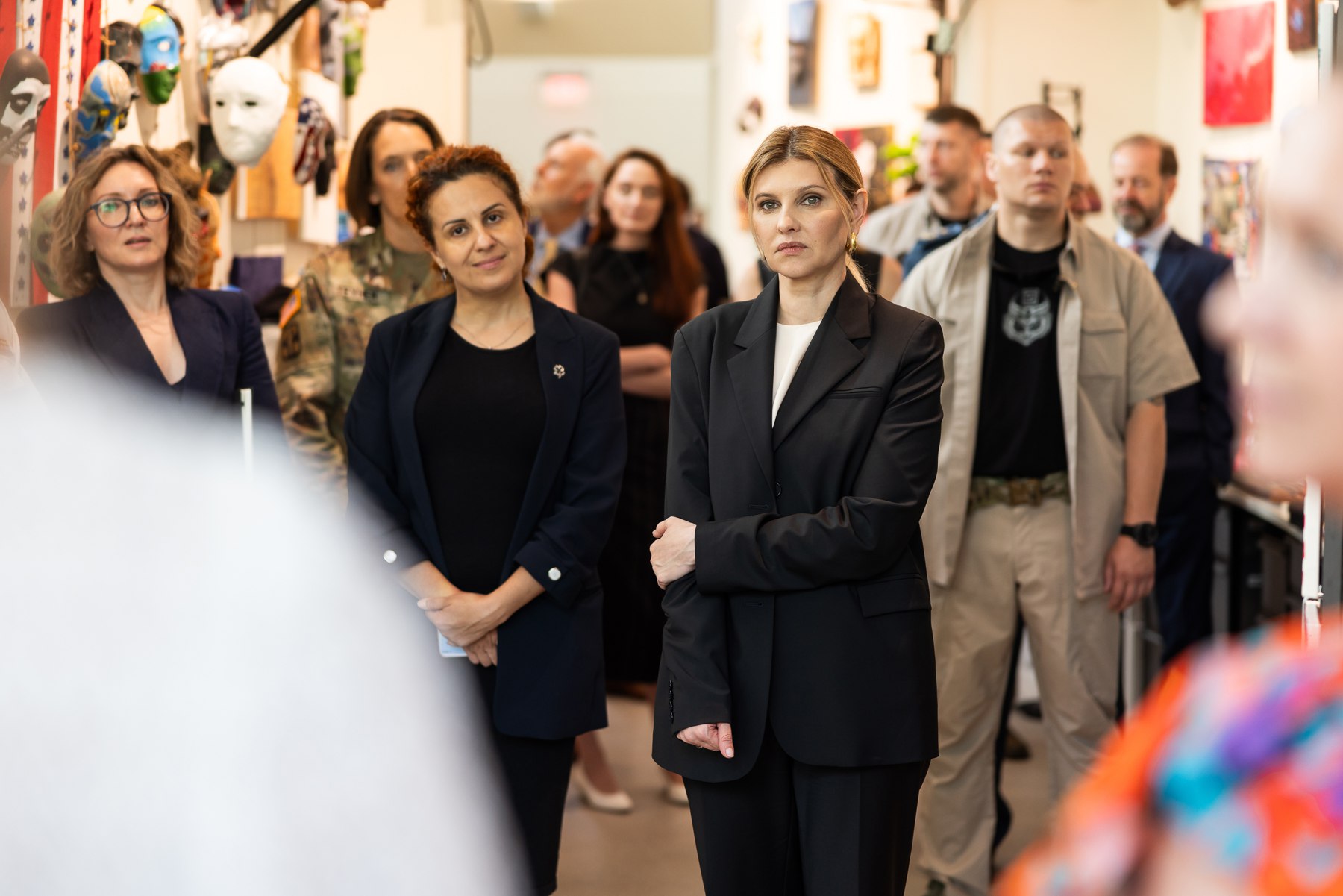 Нарядная вышиванка и эффектный костюм: Зеленская поразила стильными образами в США